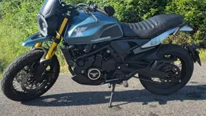 Moto Morini SEIEMMEZZO SCR (2022 - 26)  (4)