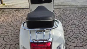 Vespa GTS 300 Super (2023 - 24)  (4)