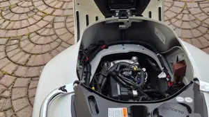 Vespa GTS 300 Super (2023 - 24)  (10)