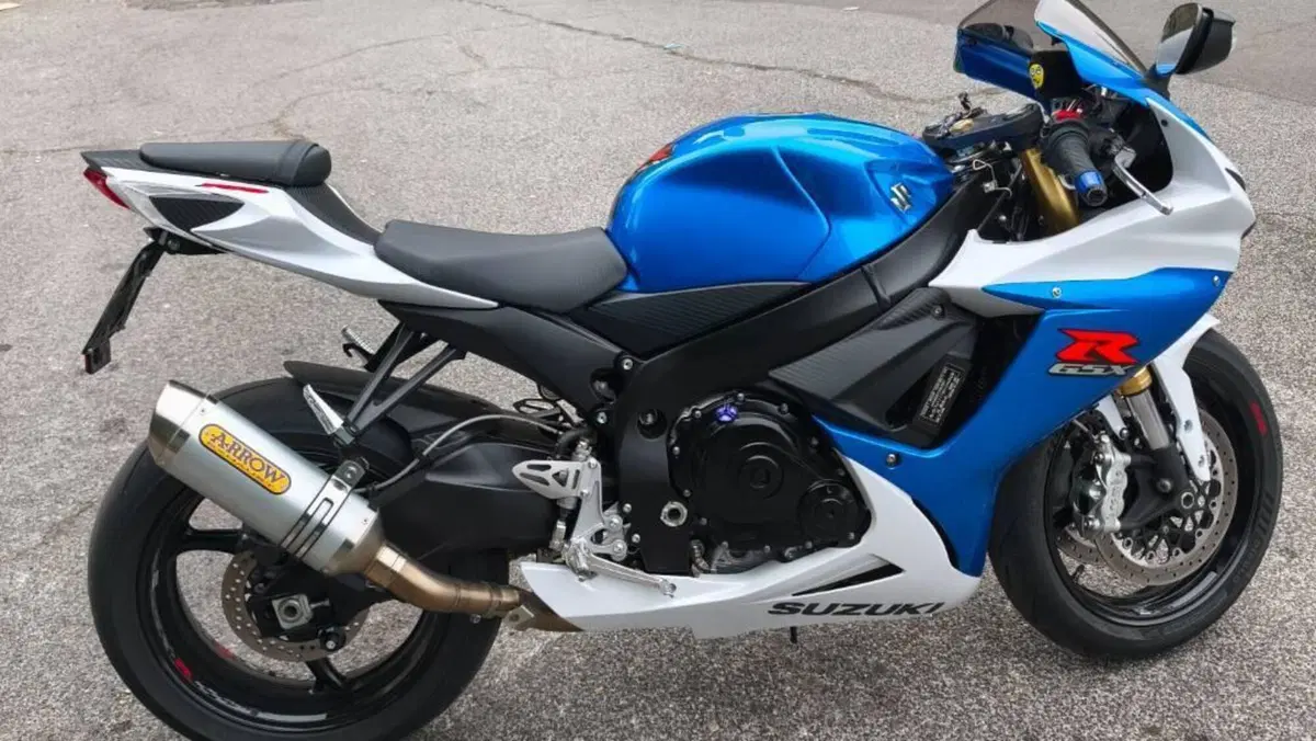 Suzuki GSX R 750 (2011 - 17)  (2)