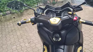 Yamaha X-Max 125 Tech Max (2020)  (5)
