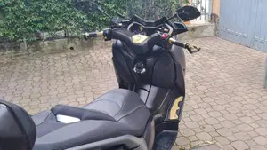 Yamaha X-Max 125 Tech Max (2020)  (6)