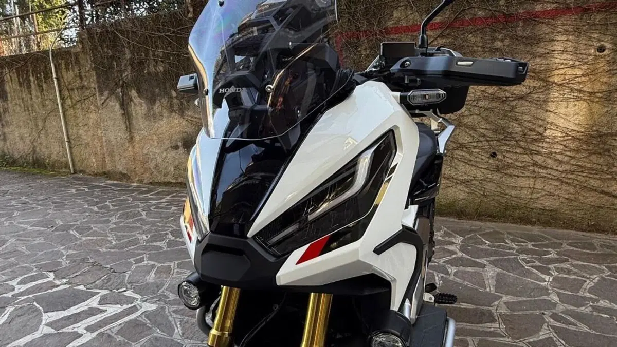 Honda X-ADV 750 DCT Gravel (2021 - 24)  (2)
