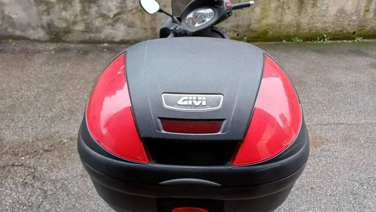 Piaggio X7 250 (2007 - 12)  (5)