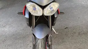 Triumph Street Triple (2013)  (8)