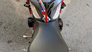Triumph Street Triple (2013)  (9)