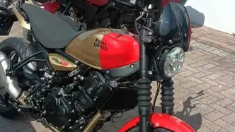Royal Enfield Guerrilla 450 Apex (2026) usata