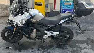 CFMOTO 650MT (2021 - 24)  (4)