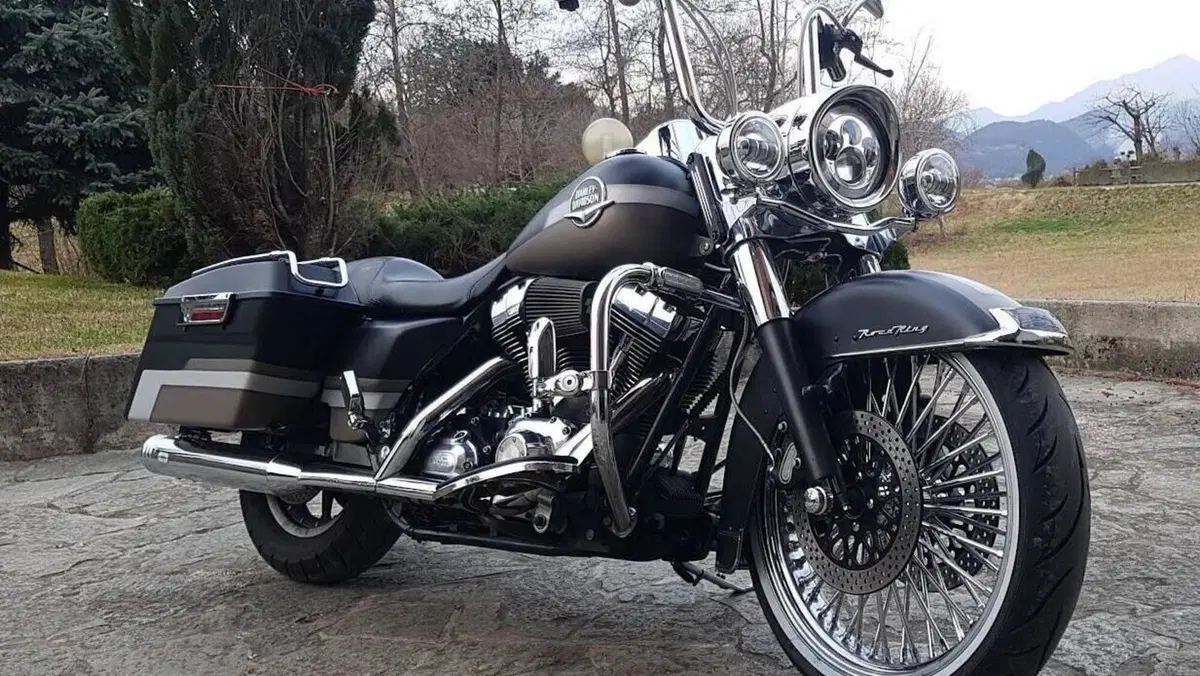 Harley-Davidson 1584 Road King (2006 - 07) - FLHR 