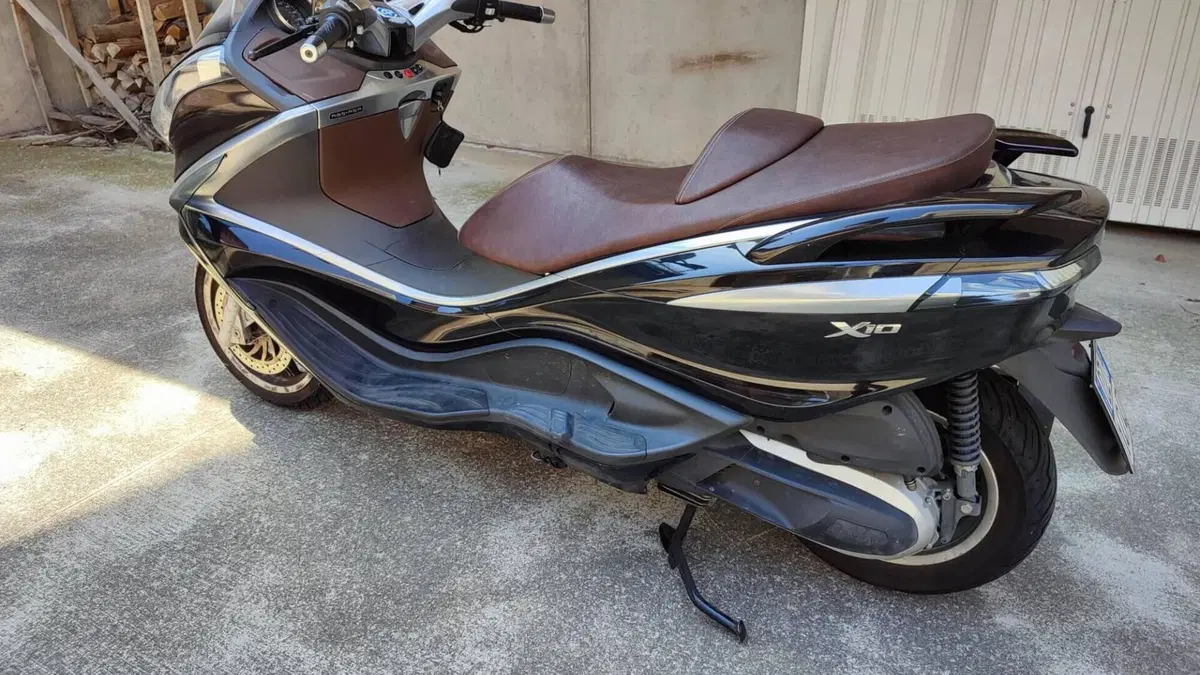 Piaggio X10 350 ie Executive (2011 - 17)  (4)