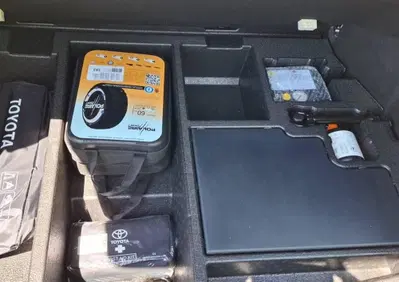 Toyota Toyota C-HR 2.0 Hybrid E-CVT Trend (9)