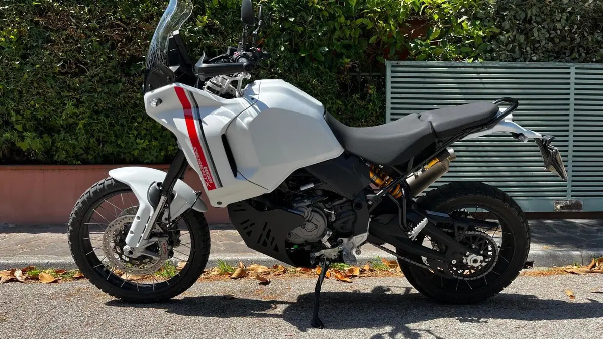 Ducati DesertX (2022 - 25)  (2)