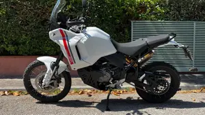 Ducati DesertX (2022 - 25)  (2)