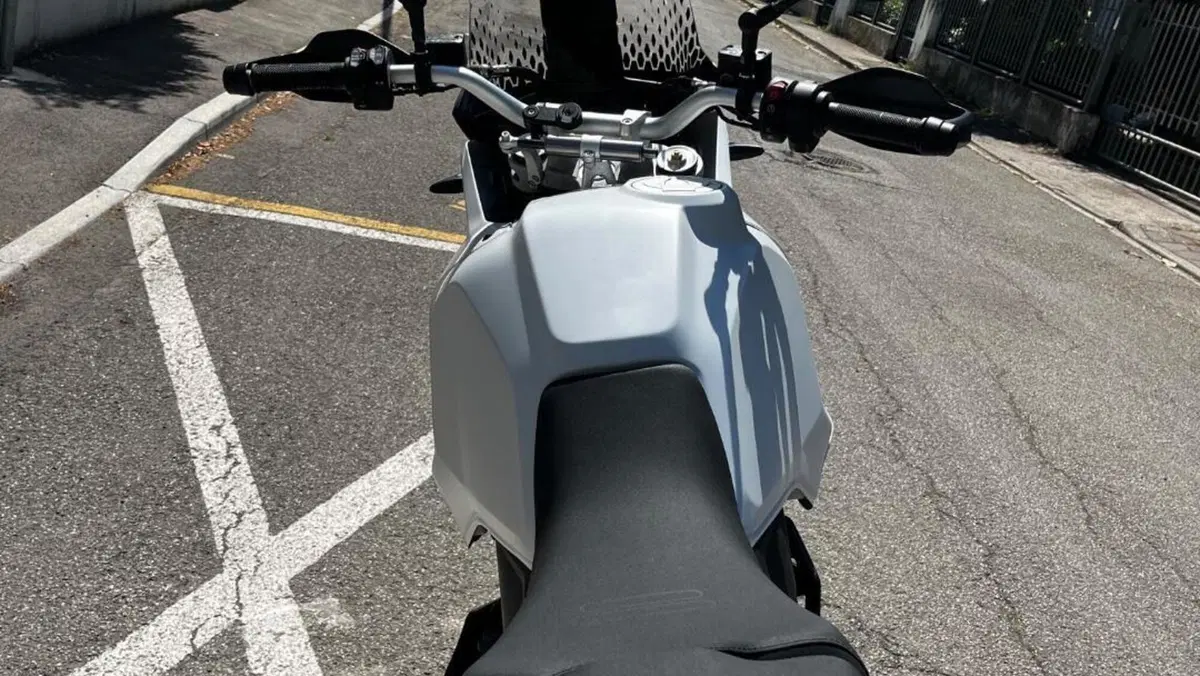 Ducati DesertX (2022 - 25)  (6)