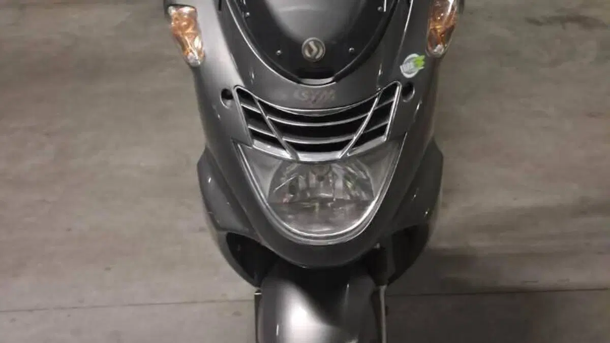 Sym Joyride 200  (2)