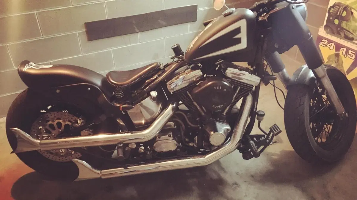 Harley-Davidson 1340 Heritage Classic (1984 - 98) - FLSTC  (3)