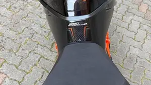 KTM 1290 Super Duke R (2021)  (5)