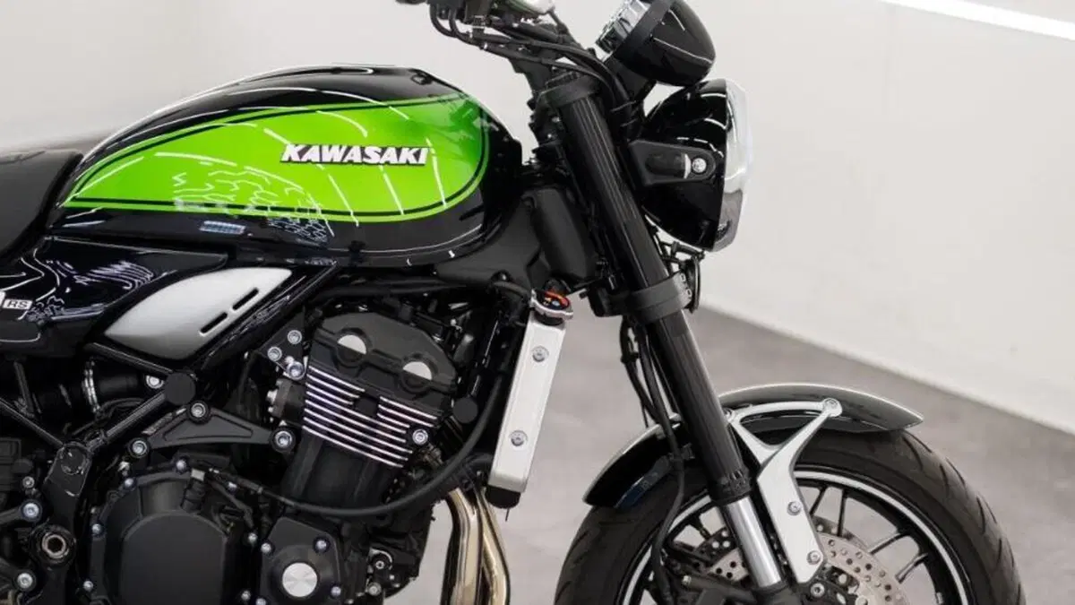Kawasaki Z 900 RS (2022 - 25)  (4)