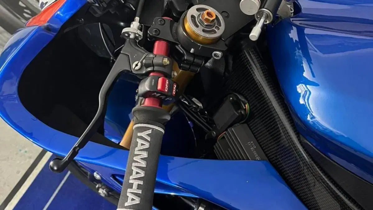 Yamaha YZF R6 (2010 - 16)  (3)