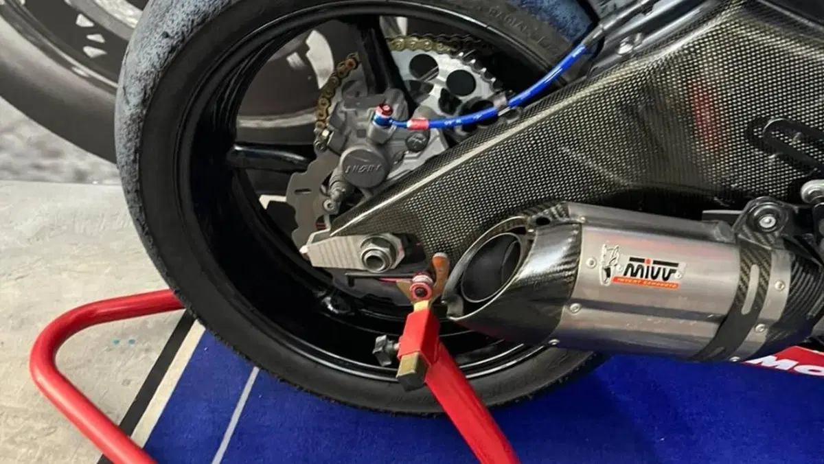 Yamaha YZF R6 (2010 - 16)  (9)