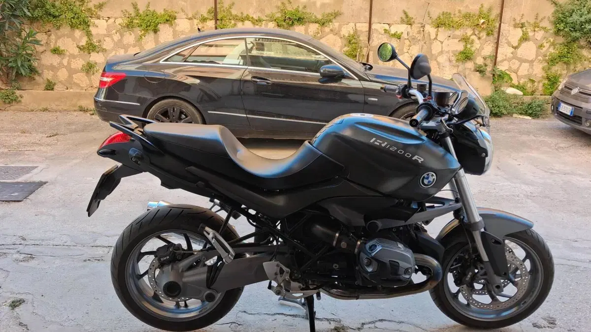 Bmw R 1200 R (2011 - 14)  (2)