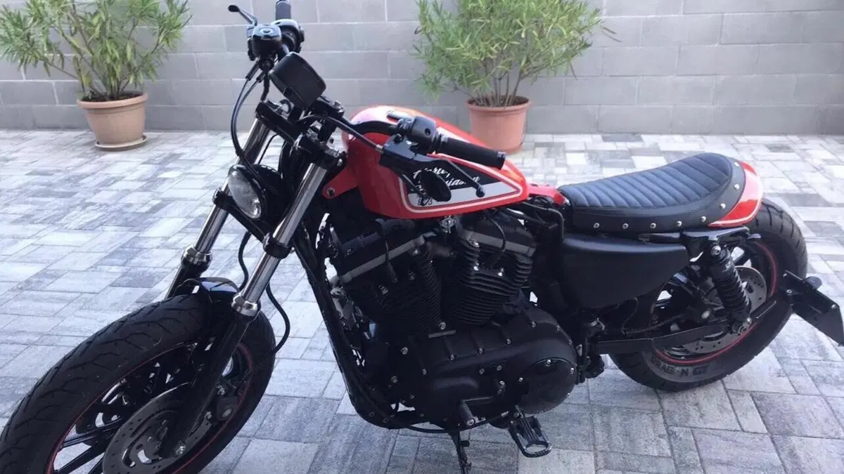 Harley-Davidson 883 R (2008 - 16) - XL 883R 
