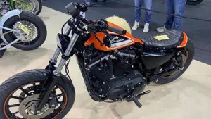 Harley-Davidson 883 R (2008 - 16) - XL 883R  (3)