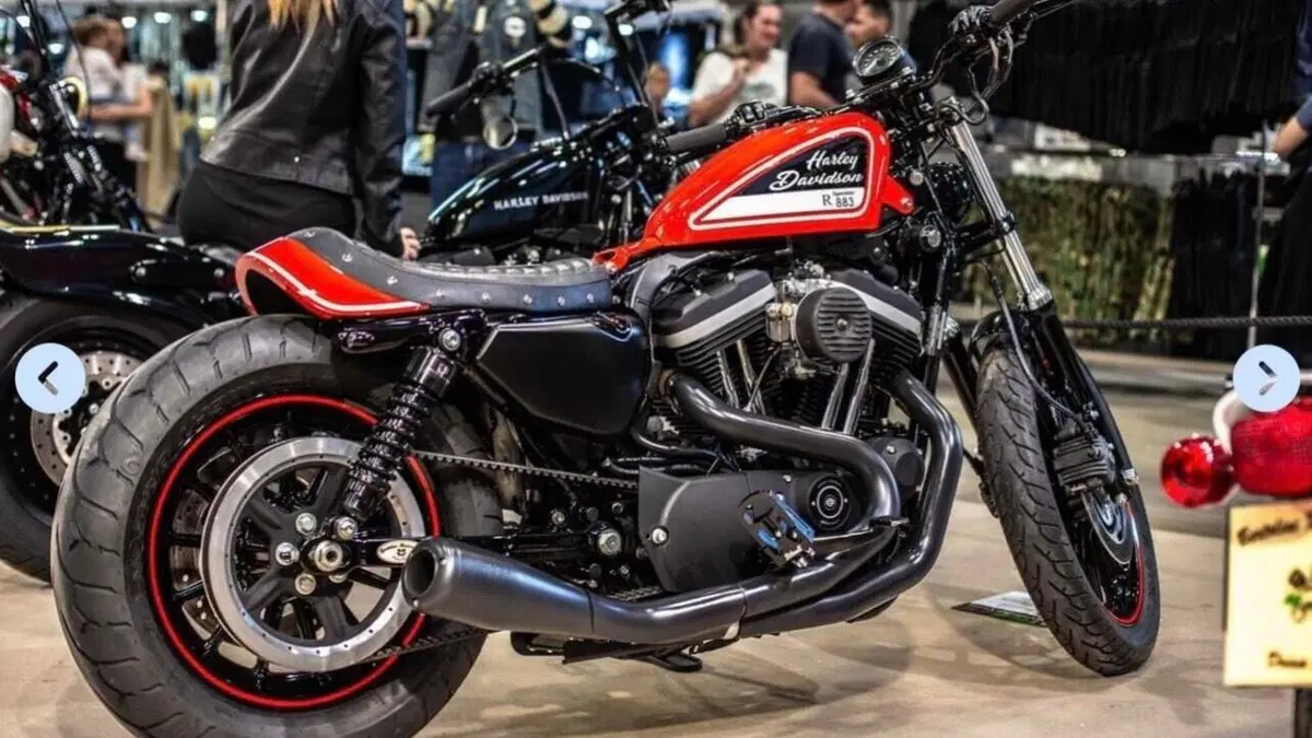 Harley-Davidson 883 R (2008 - 16) - XL 883R  (4)