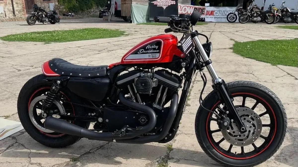 Harley-Davidson 883 R (2008 - 16) - XL 883R  (5)