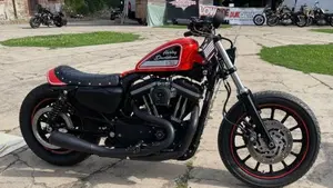 Harley-Davidson 883 R (2008 - 16) - XL 883R  (5)