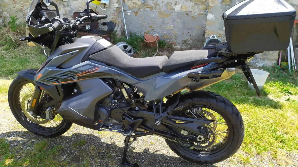 KTM 890 Adventure (2021)  (2)