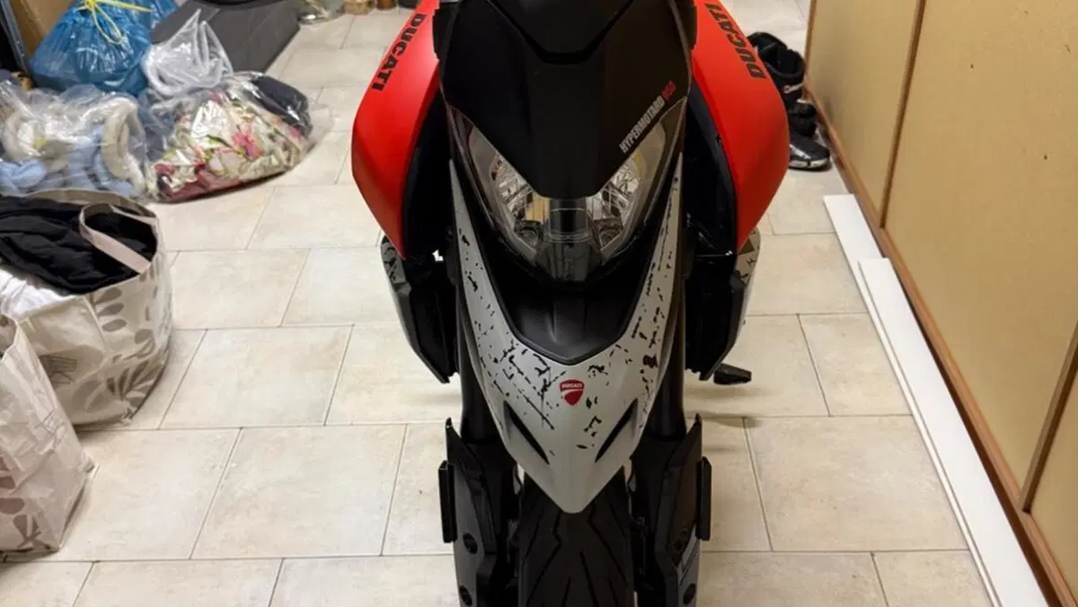 Ducati Hypermotard 950 RVE (2022 - 25) 