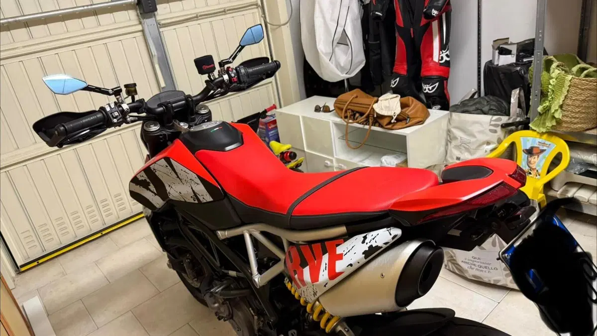 Ducati Hypermotard 950 RVE (2022 - 25)  (3)