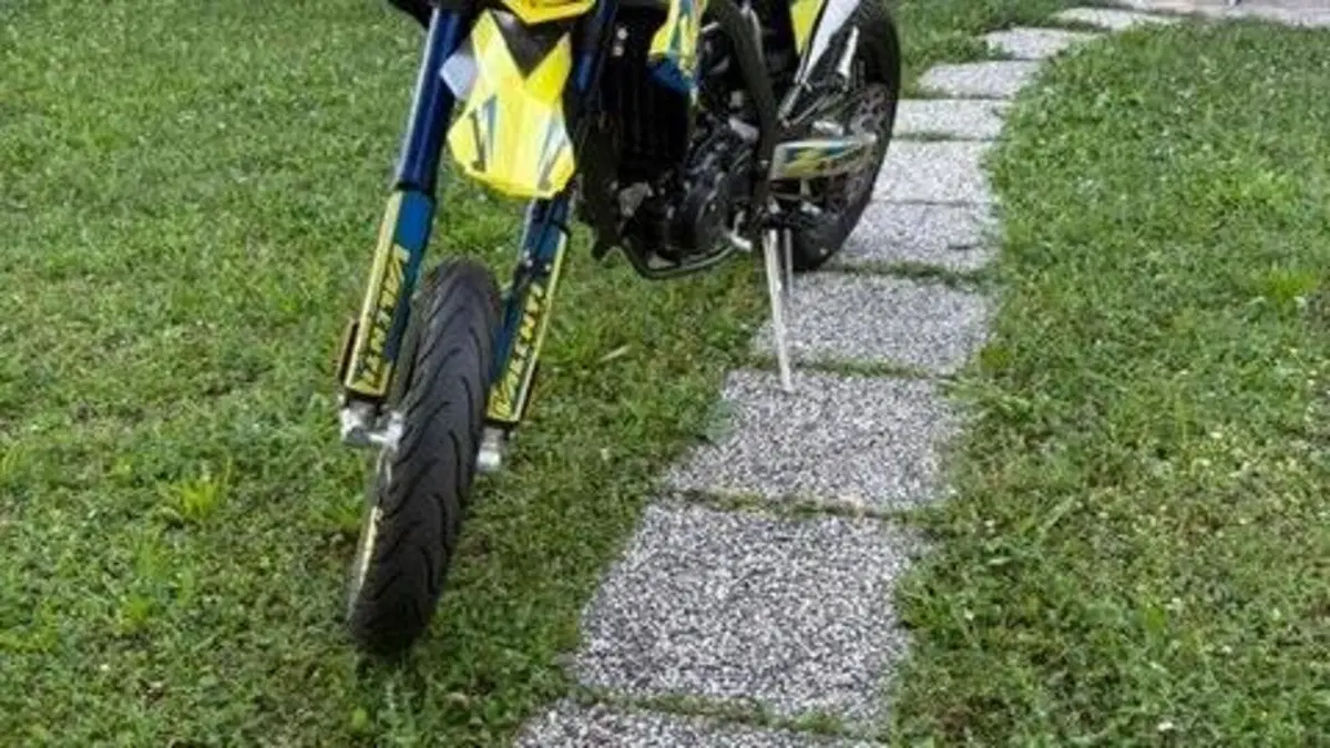 Valenti Racing SM 125 Z (2020 - 22)  (2)