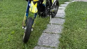 Valenti Racing SM 125 Z (2020 - 22)  (2)