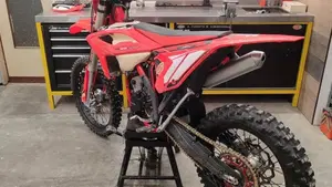 Betamotor RR 125 2T Enduro (2024)  (3)