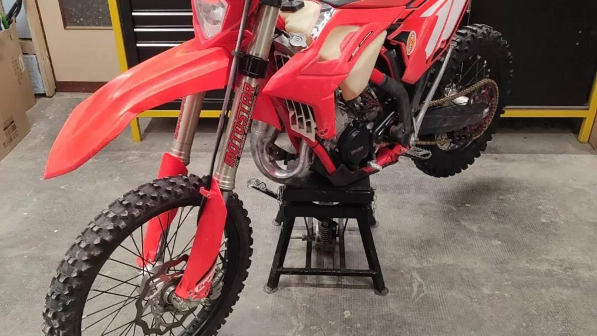 Betamotor RR 125 2T Enduro (2024)  (6)