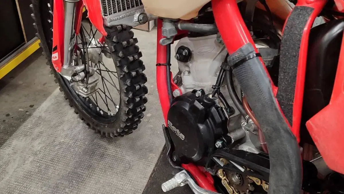 Betamotor RR 125 2T Enduro (2024)  (8)