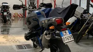Bmw HP2 Enduro  (2)