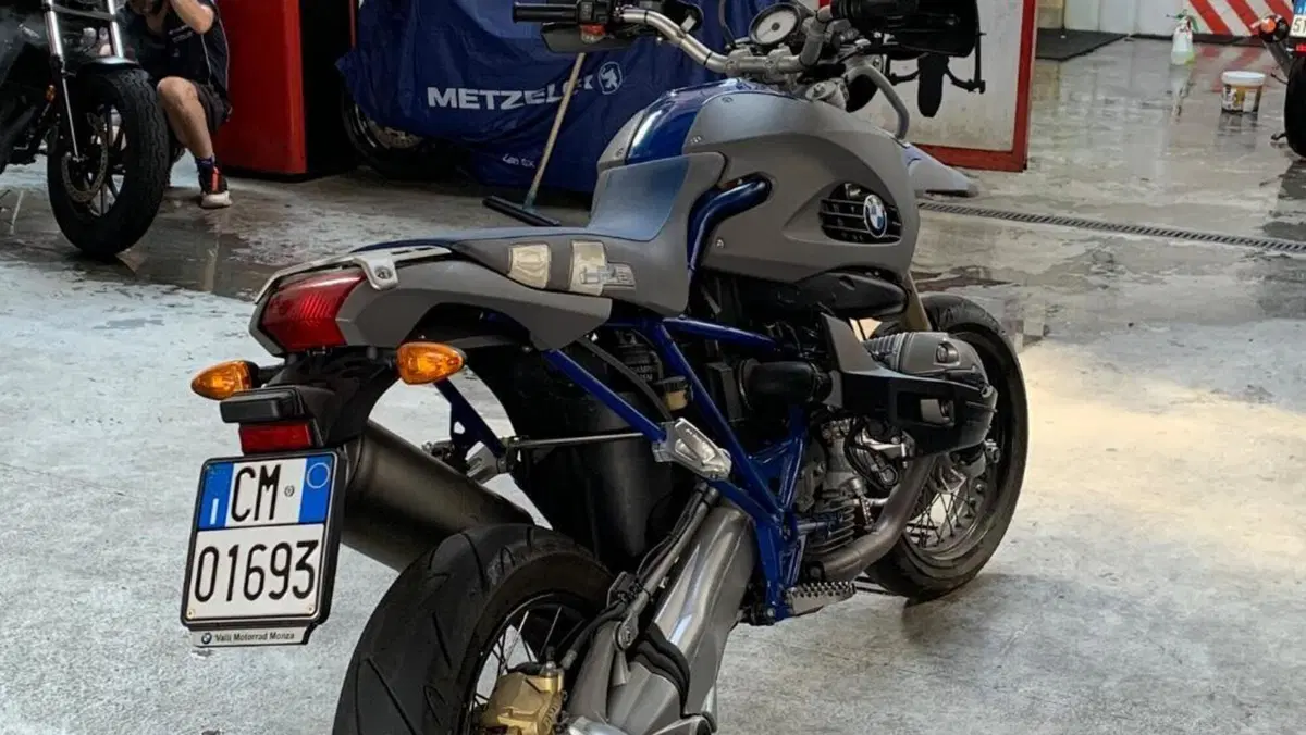 Bmw HP2 Enduro  (3)
