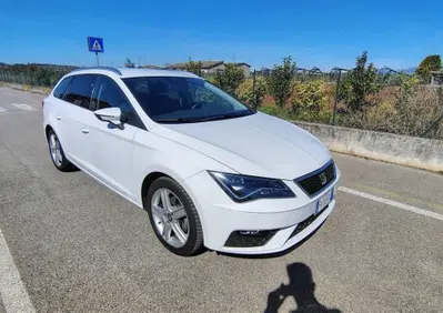 SEAT Leon ST 1.6 TDI 115 CV DSG Business (2)