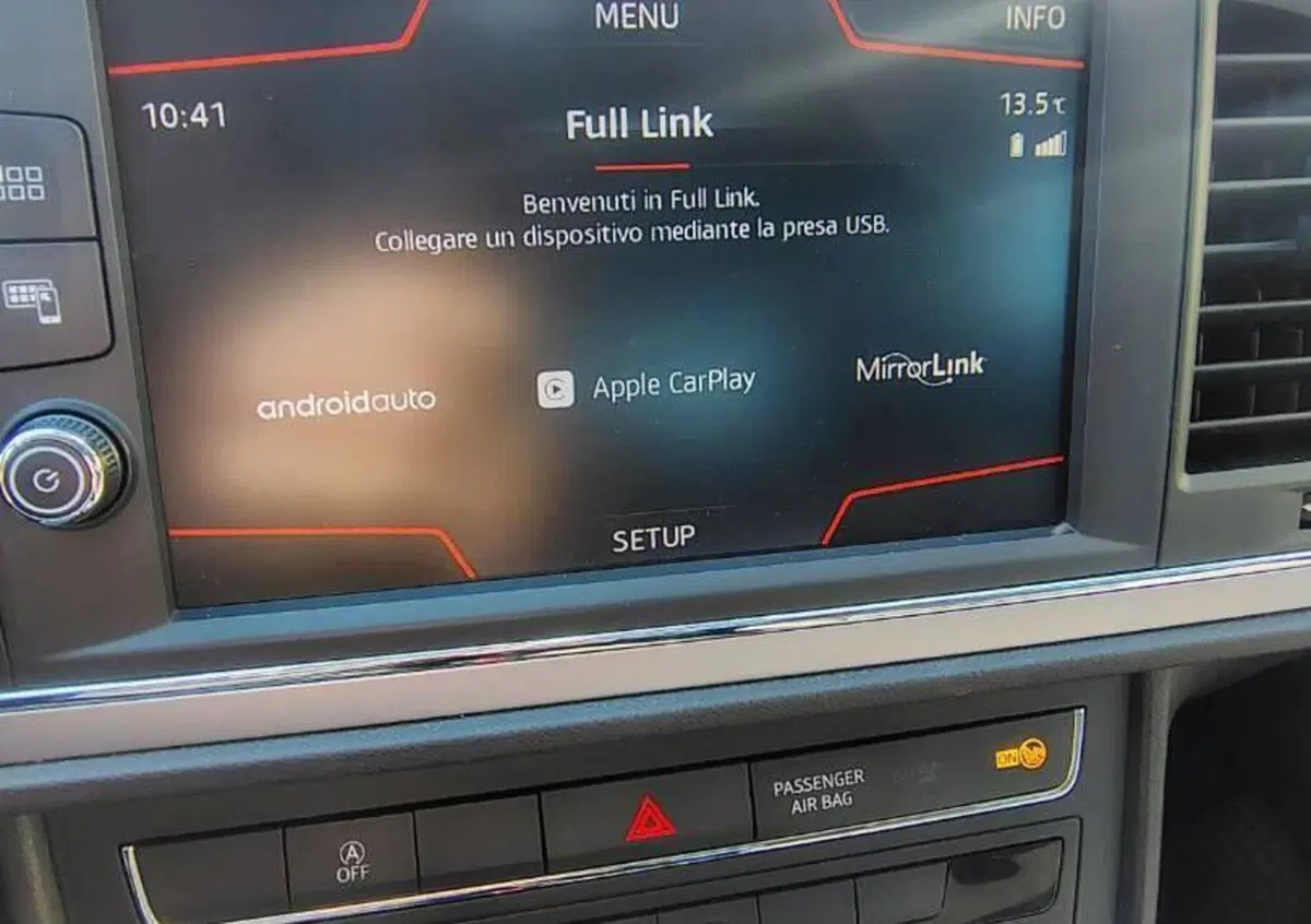 SEAT Leon ST 1.6 TDI 115 CV DSG Business (18)