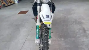 Husqvarna FE 250 (2016)  (2)