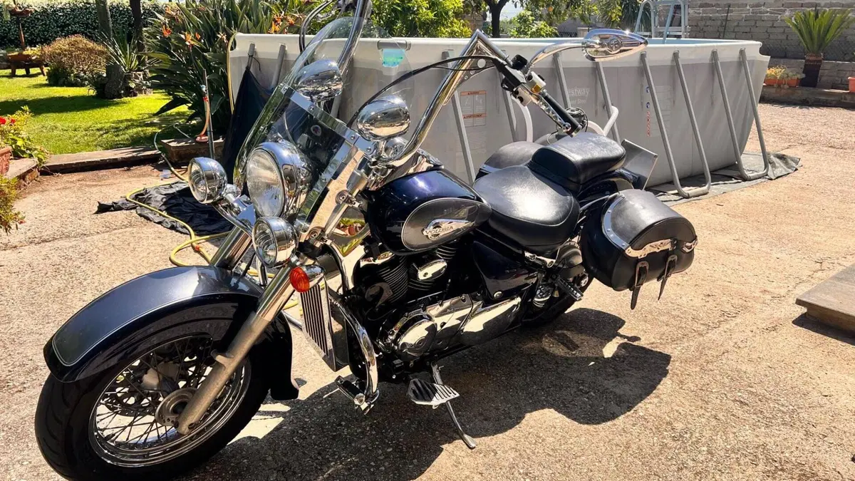 Suzuki Intruder 800 M (2005 - 08)  (3)