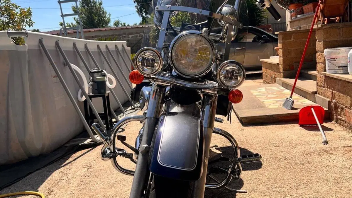Suzuki Intruder 800 M (2005 - 08)  (4)