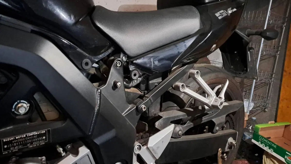 Suzuki SV 650 (2003 - 06)  (4)