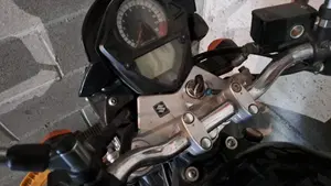 Suzuki SV 650 (2003 - 06)  (7)