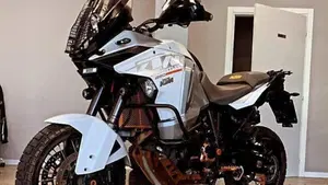 KTM 1290 Super Adventure T (2017) 