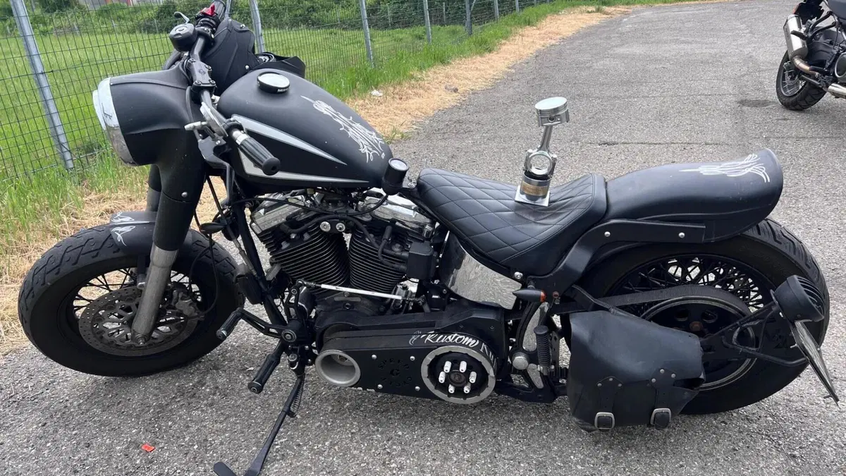 Harley-Davidson 1340 Heritage Classic (1984 - 98) - FLSTC 