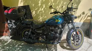 Royal Enfield Meteor 350 (2021 - 26)  (4)